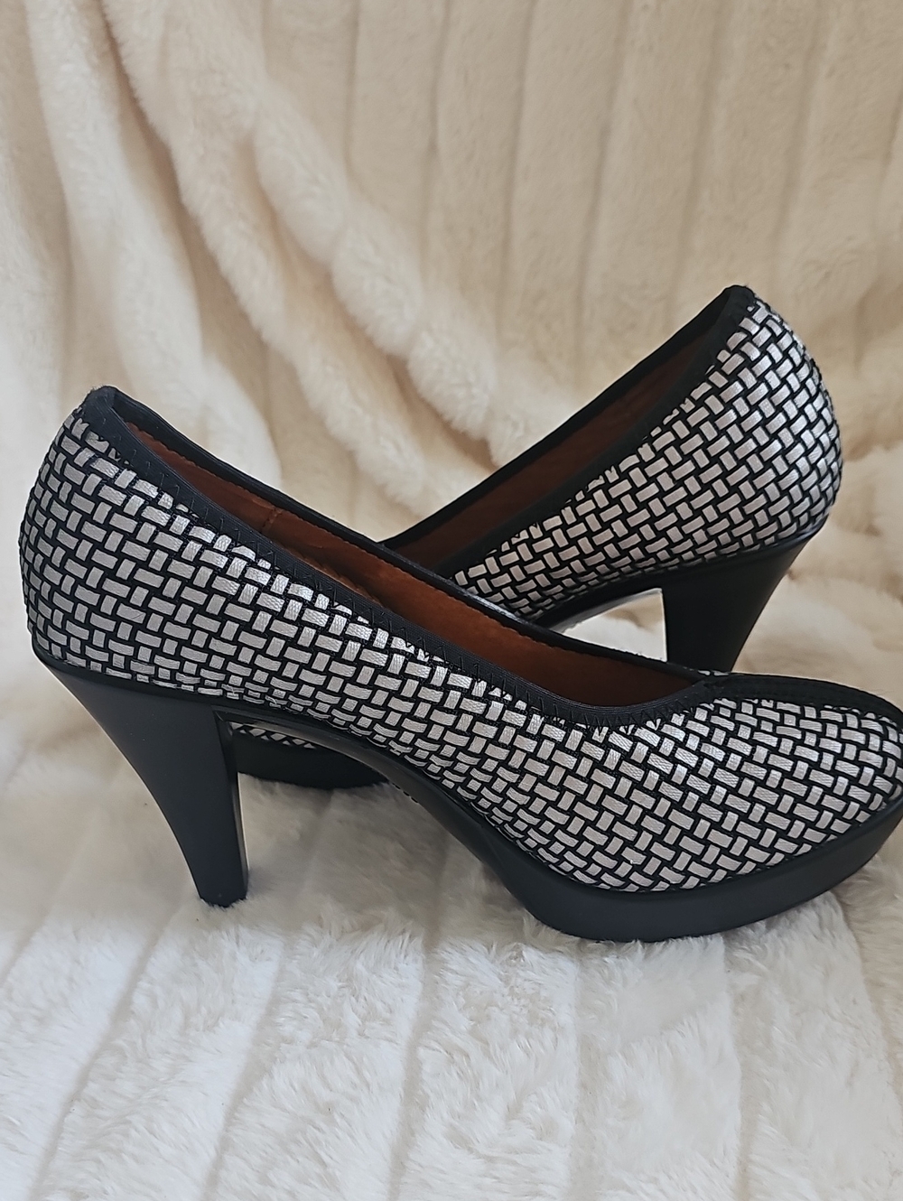 bernie mev. Black & White Woven Pump Heels